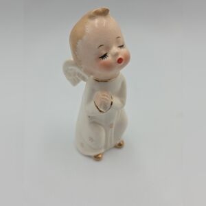 Vintage  ‘Fine A Quality’ Japan Ceramic Christmas Angel Figurine had Sticker 5”